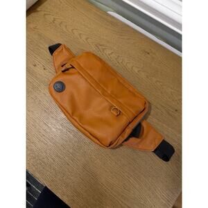 Tush Baby The Pack Fanny Pack Baby Bag Cognac